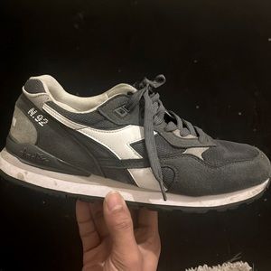 used mens stylish sneaker